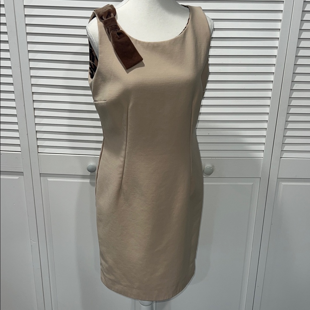 Dolce & Gabbana Tan W/Brown Velvet Bow & Leopard Lining Sleeveless Dress 🎀 - Picture 11 of 11